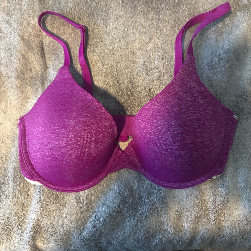 Victoria’s Secret uplift Demi bra size 32C